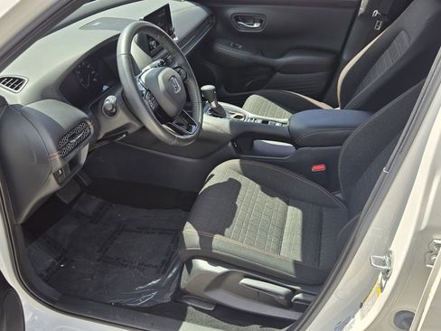 Used 2024 Honda HR-V Sport image 10