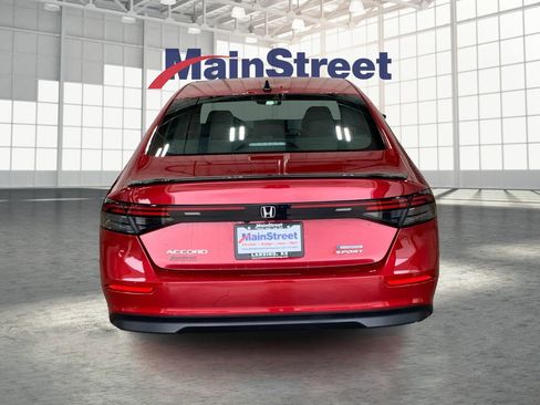 Used 2024 Honda Accord Sport image 4
