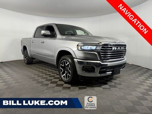Used 2025 RAM 1500 Laramie AWD/4WD image 1