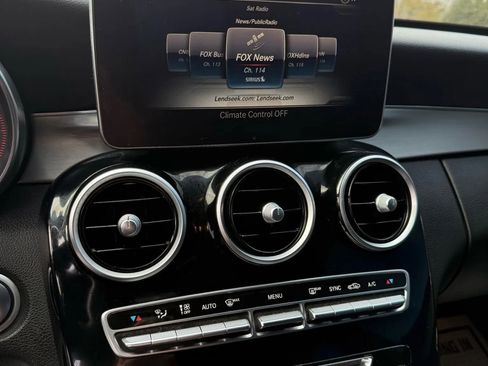 Used 2018 Mercedes-Benz C 300 Sedan image 26