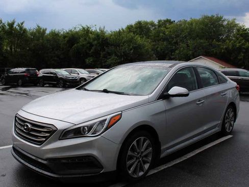 Used 2016 Hyundai Sonata Limited w/ Option Group 04 FWD image 1
