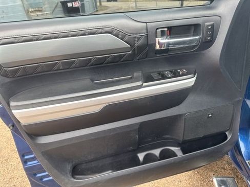 Used 2015 Toyota Tundra Platinum image 16