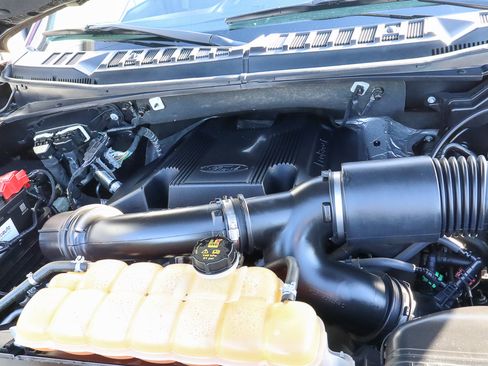 Used 2017 Ford F150 XLT w/ Equipment Group 302A Luxury image 23