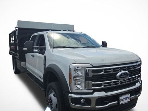 New 2026 Ford F550 4x4 Crew Cab image 2