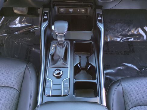 Certified 2023 Kia Sorento S w/ Panoramic Sunroof Package image 19