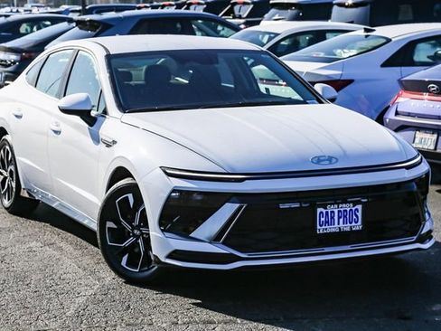 New 2025 Hyundai Sonata SEL image 2