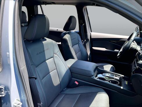 Certified 2024 Honda Passport Black Edition image 9