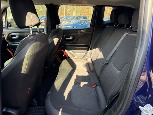 Used 2019 Jeep Renegade Trailhawk w/ Cold Weather Group II image 26