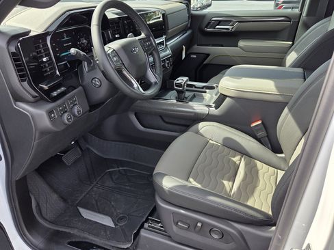New 2026 Chevrolet Silverado 1500 ZR2 AWD/4WD image 6
