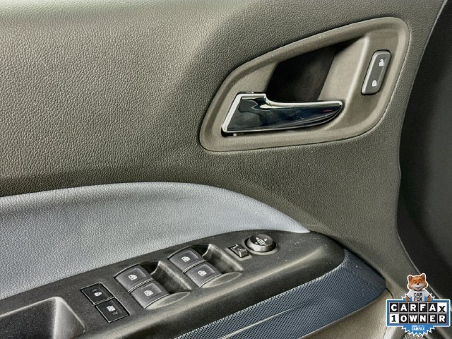 Used 2022 Chevrolet Colorado Z71 AWD/4WD image 16