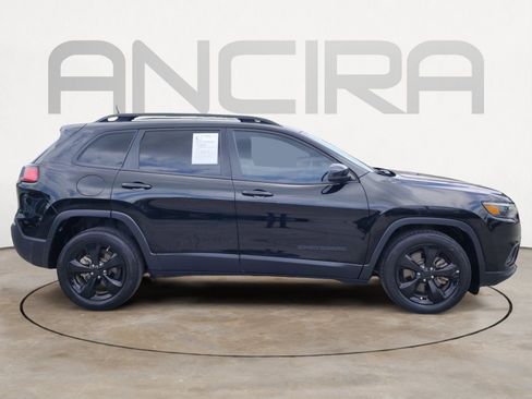Used 2020 Jeep Cherokee Latitude Plus FWD image 13