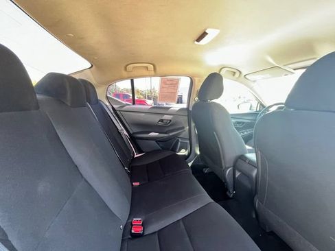Certified 2025 Nissan Sentra S FWD image 29