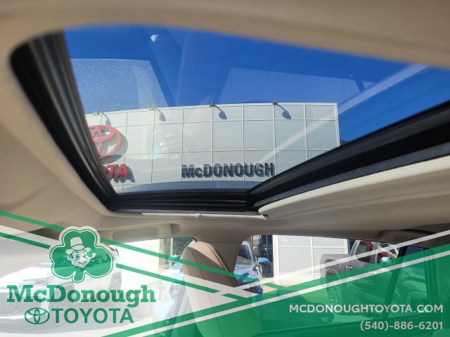 Used 2015 Toyota RAV4 XLE AWD/4WD image 26