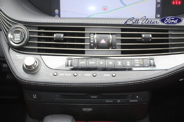 Used 2018 Lexus LS 500 F Sport w/ Accessory Package (Z2) RWD image 19