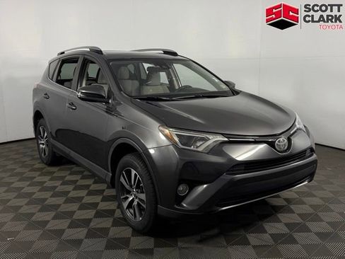 Used 2018 Toyota RAV4 XLE image 1