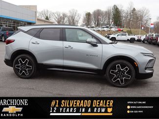 Used 2023 Chevrolet Blazer RS video 1