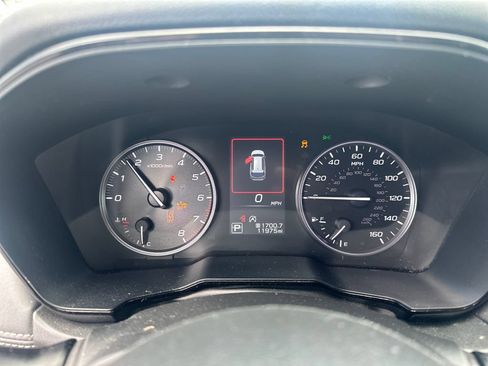 Used 2023 Subaru Outback Premium AWD/4WD image 17