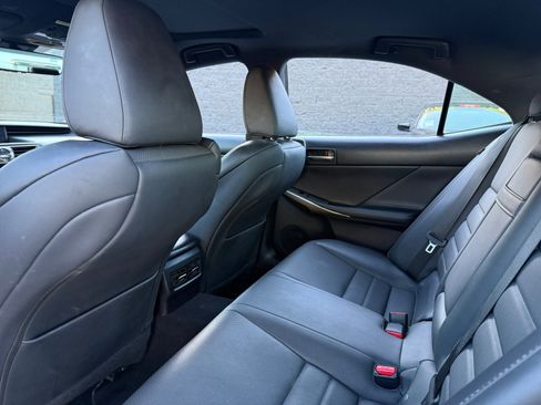 Used 2020 Lexus IS 300 F Sport image 16