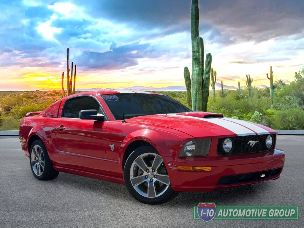 Used 2009 Ford Mustang GT RWD image 2