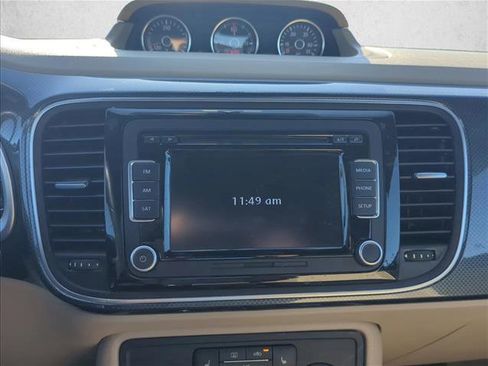 Used 2014 Volkswagen Beetle R-Line image 15