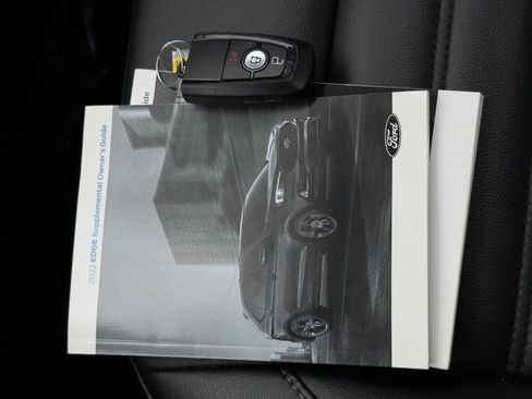 Used 2022 Ford Edge SEL image 37