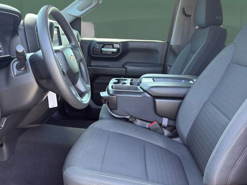 Used 2022 Chevrolet Silverado 1500 Custom AWD/4WD image 17