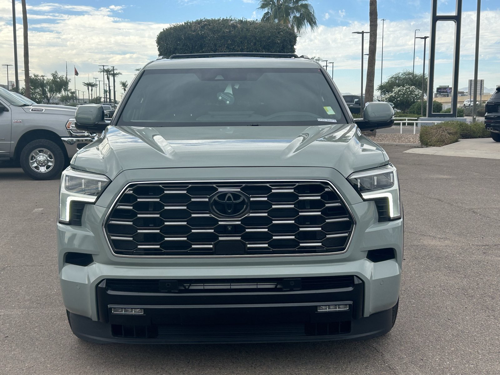 Used 2025 Toyota Sequoia Platinum AWD/4WD image 8