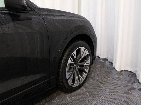 New 2025 Audi Q8 Premium AWD/4WD image 28