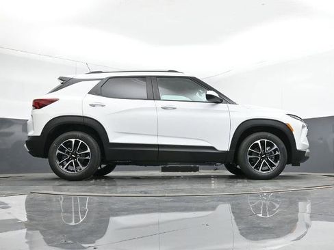 New 2025 Chevrolet TrailBlazer LT w/ Convenience Package image 14