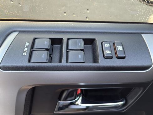 Used 2022 Toyota 4Runner SR5 Premium w/ Moonroof Package image 17