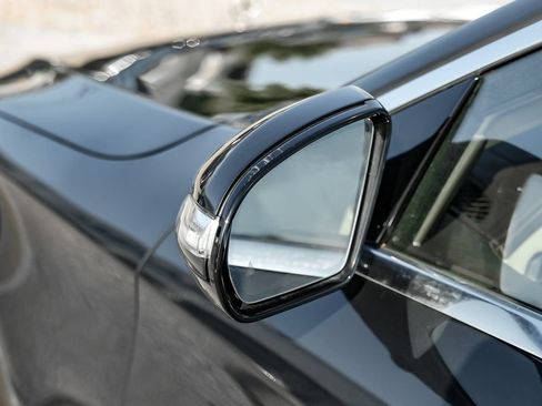 Used 2019 Mercedes-Benz S 560 Sedan image 44