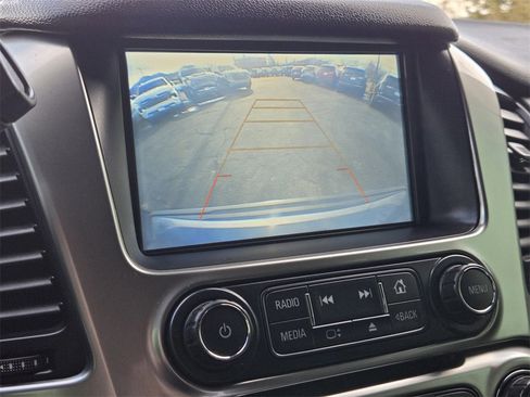 Used 2020 Chevrolet Tahoe LT image 11