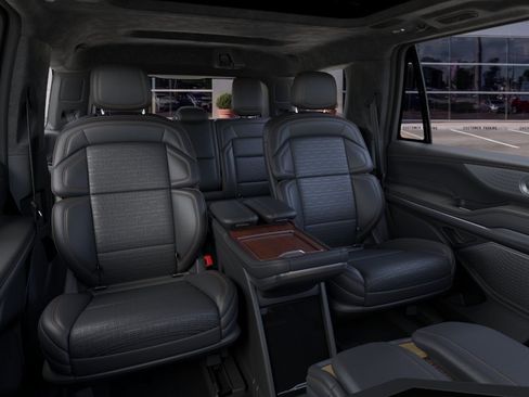 New 2026 Lincoln Navigator Black Label AWD/4WD image 11