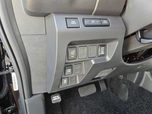 New 2026 Nissan Frontier SV w/ SV Convenience Package RWD image 13