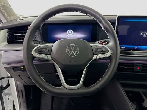 New 2026 Volkswagen Tiguan SE image 12