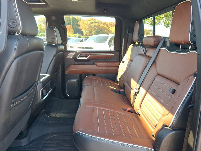 Used 2024 GMC Sierra 2500 Denali Ultimate w/ LPO, GMC Protection Package AWD/4WD image 21