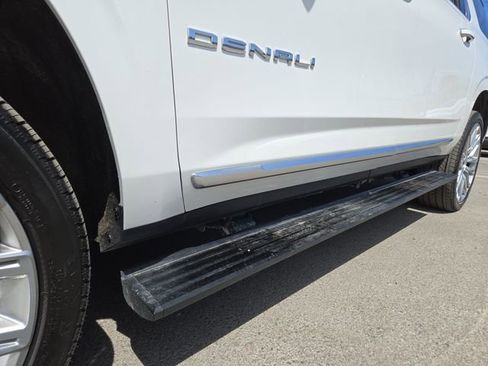 Used 2024 GMC Yukon XL Denali w/ Denali Reserve Package AWD/4WD image 7