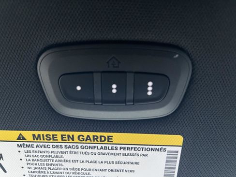 New 2026 Chrysler Pacifica Select image 33