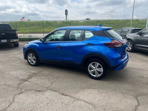 Used 2021 Nissan Kicks S image 7