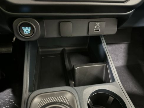 New 2025 Ford Maverick Lobo image 29