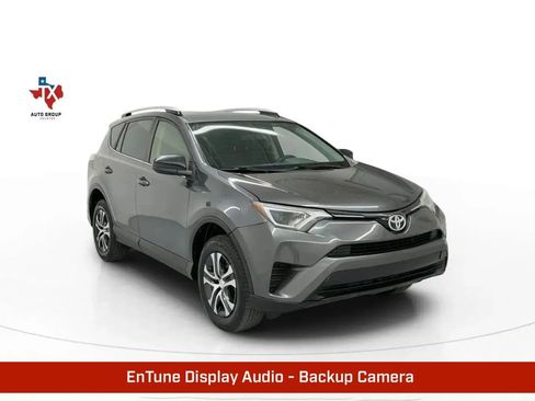Used 2016 Toyota RAV4 LE FWD image 1