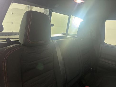 Used 2023 Nissan Frontier PRO-4X w/ Pro Convenience Package AWD/4WD image 27
