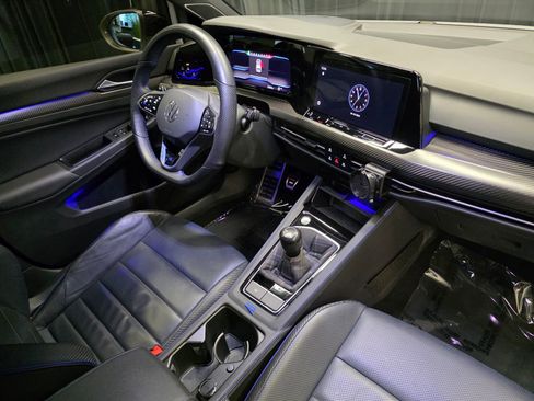 Used 2023 Volkswagen Golf 20th Anniversary Edition image 34