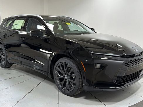 New 2026 Toyota Crown Signia image 3