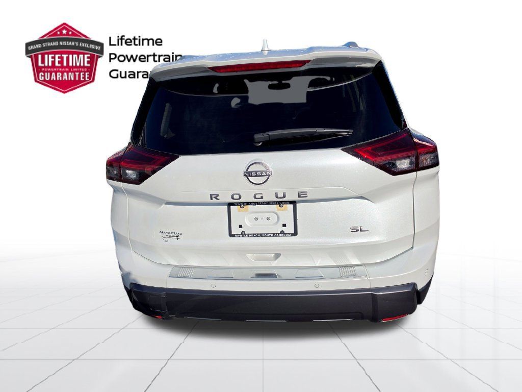 Used 2024 Nissan Rogue SL FWD image 8
