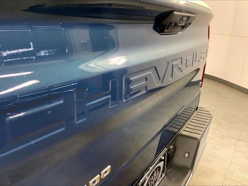Used 2024 Chevrolet Silverado 1500 LT AWD/4WD image 29