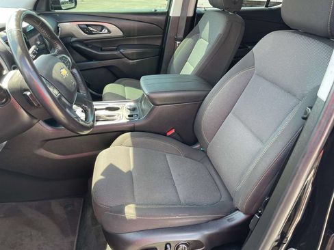 Used 2020 Chevrolet Traverse LT FWD image 36