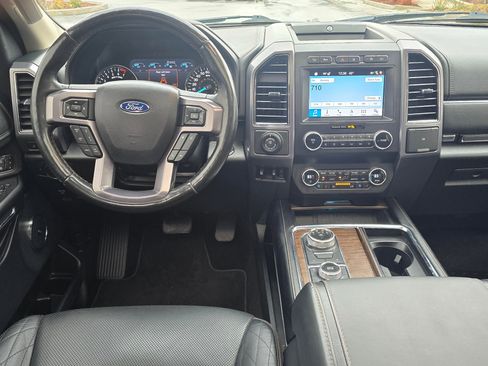 Used 2019 Ford Expedition Platinum image 14