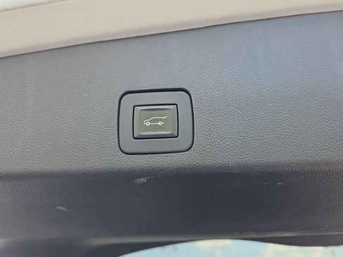 Used 2021 Buick Encore GX Essence w/ Advanced Technology Package FWD image 20