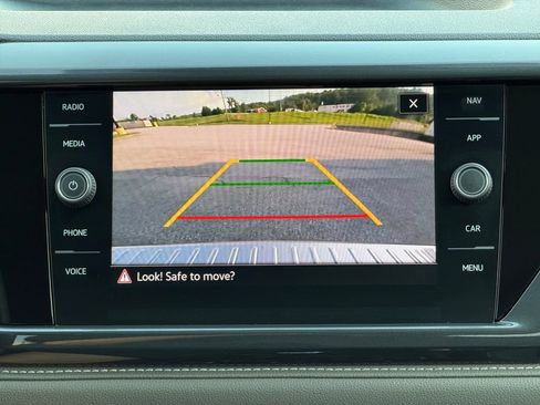 Used 2022 Volkswagen Taos SEL AWD/4WD image 12